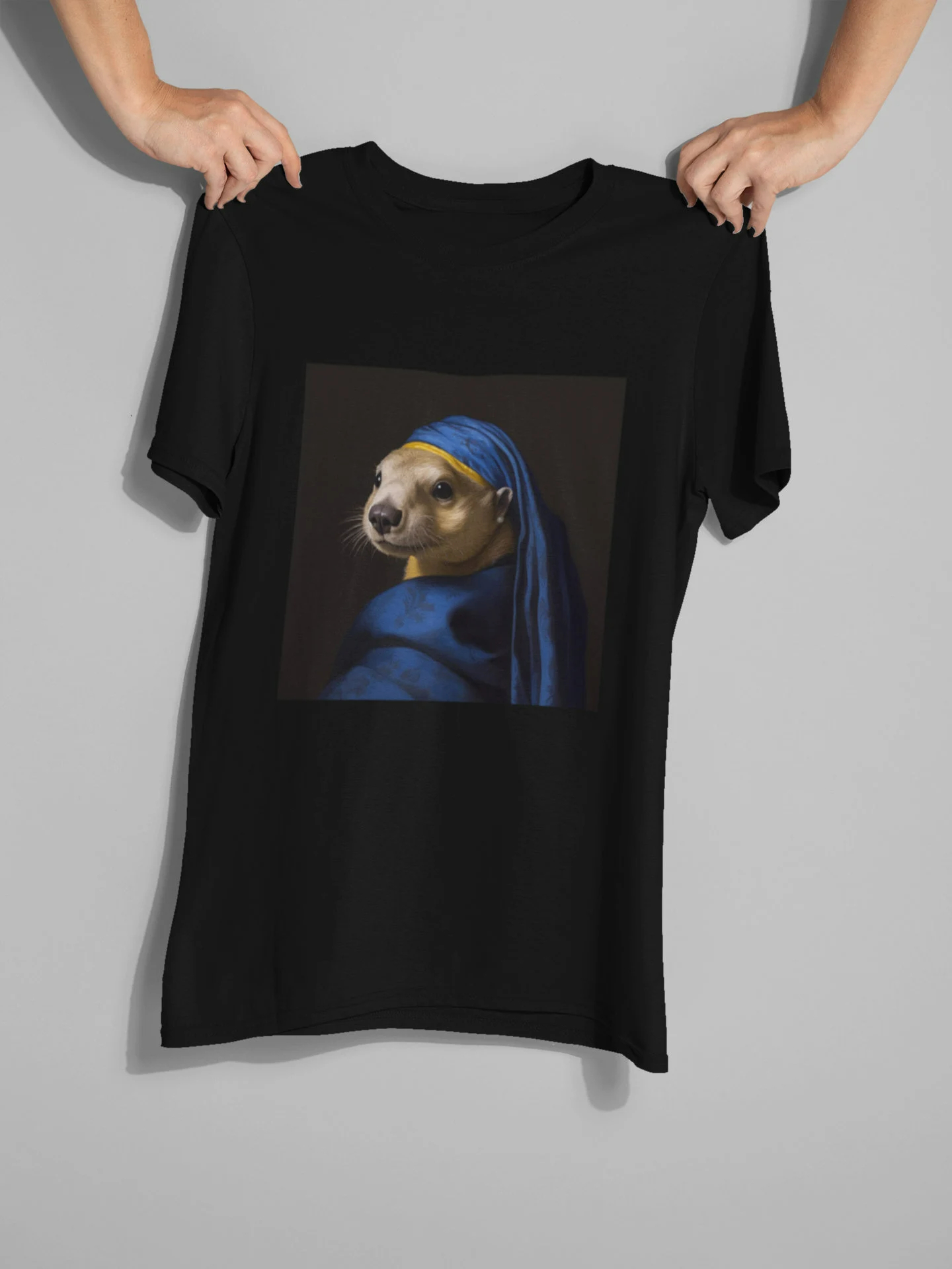 Otter Pearl Earrings T-shirt   - đánh giá và giá Summer Renaissance Clothing
